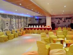 Presidency Landmark Hotel Daman Exterior foto